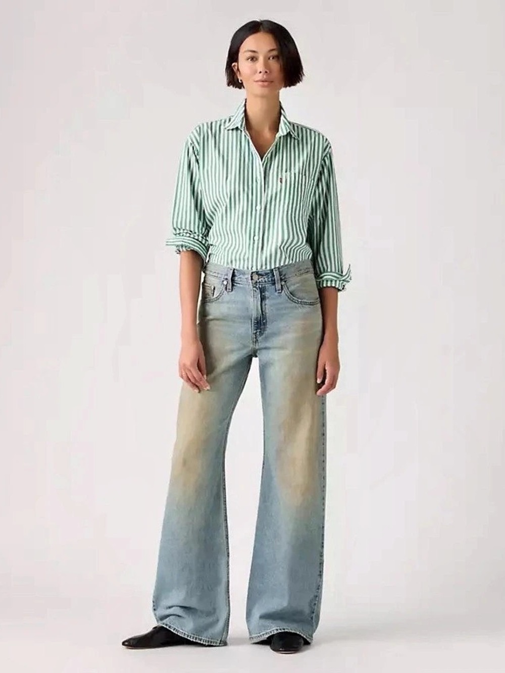 Levi's Loose Boot Jeans Boot Cut Jeans in Blue Like New 28 Off Roading
